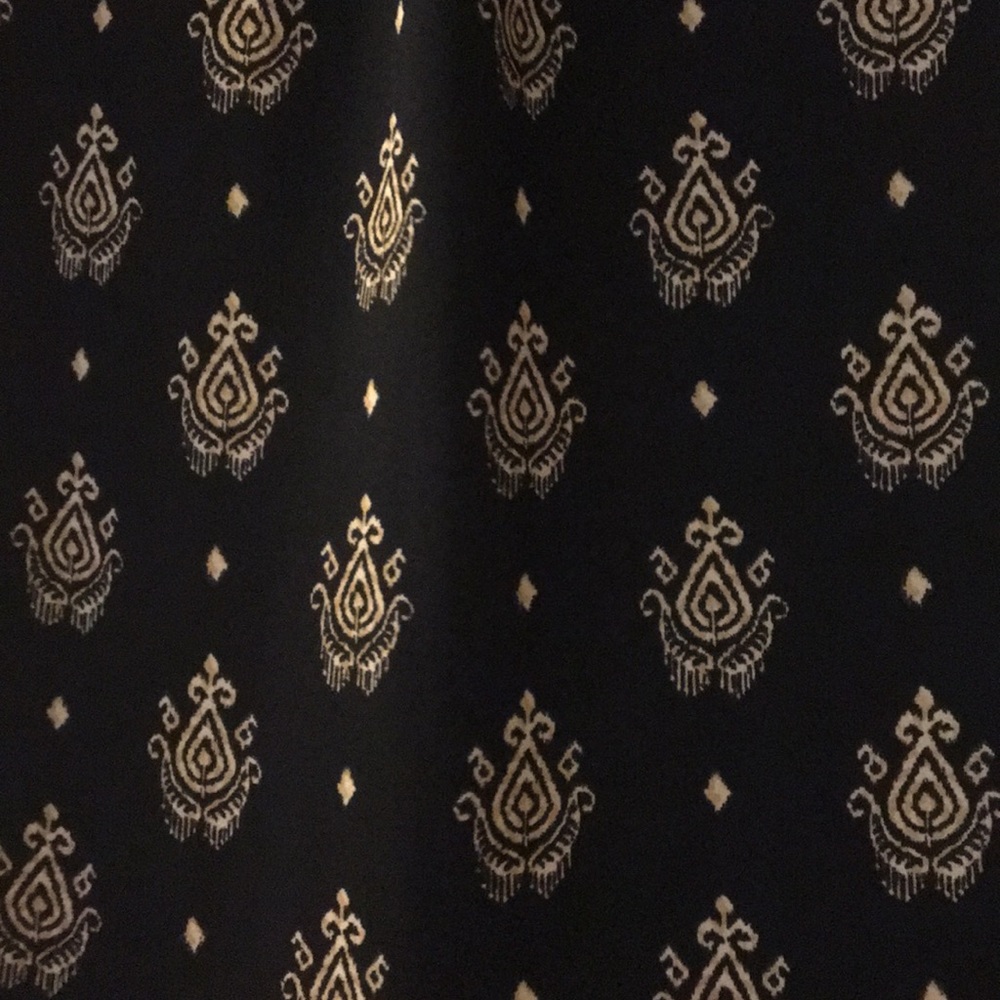 Dressbarn top - Picture 3 of 3